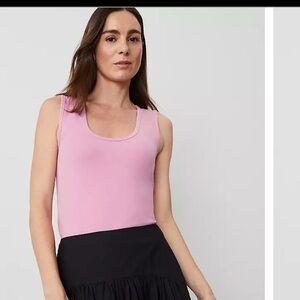 NWT Ann Taylor Modern Scoop Neck Pink Tank Top Size Medium